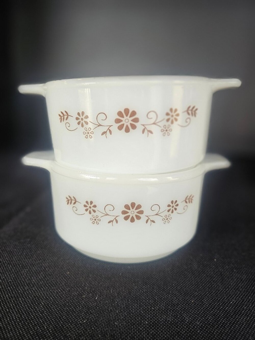 Two Vintage Dynaware Pry-O-Rey Milk Glass Bowls With Brown Daisy Design